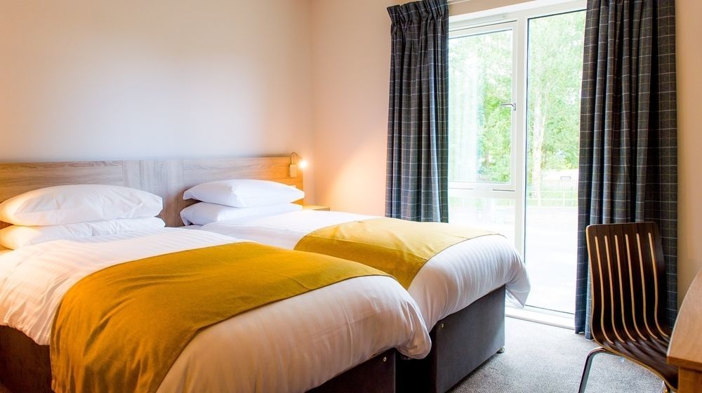 The Lodge At Perth Racecourse Экстерьер фото